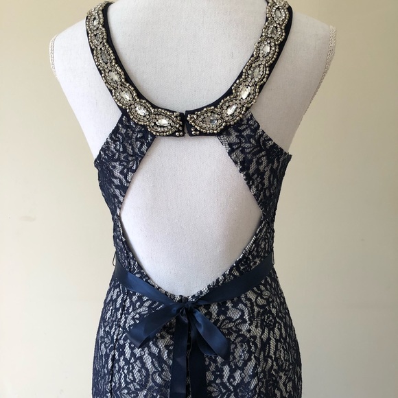 🎈Blue White Lace Jeweled Halter Dress w/ Belt - Picture 4 of 8